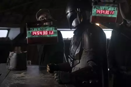 Disney za kulisami / Gwiezdne wojny: The Mandalorian - galeria zdjęć - filmweb
