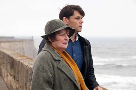 Sezon 5 Odcinek 4 Shadows in the Sky