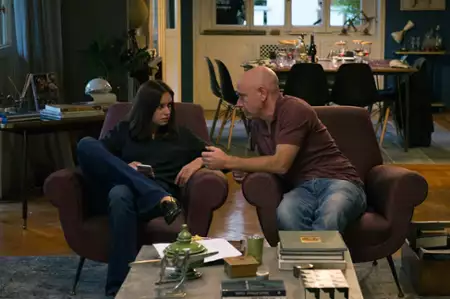Dobrze się kłamie w miłym towarzystwie - galeria zdjęć - filmweb
