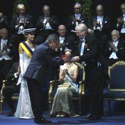 Honorowy obywatel - galeria zdjęć - filmweb