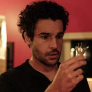 Sanctuary - galeria zdjęć - filmweb