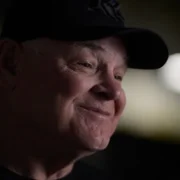 Kyle Larson vs The Double - galeria zdjęć - filmweb