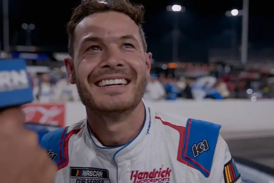 Kyle Larson vs The Double - galeria zdjęć - filmweb