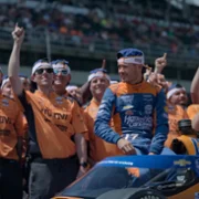 Kyle Larson vs The Double - galeria zdjęć - filmweb