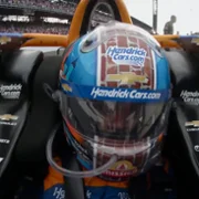 Kyle Larson vs The Double - galeria zdjęć - filmweb