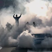 Kyle Larson vs The Double - galeria zdjęć - filmweb