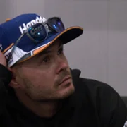 Kyle Larson vs The Double - galeria zdjęć - filmweb