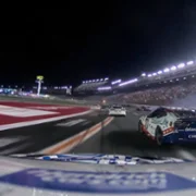 Kyle Larson vs The Double - galeria zdjęć - filmweb