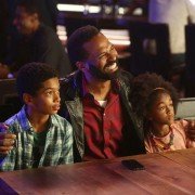 Uncle Buck - galeria zdjęć - filmweb