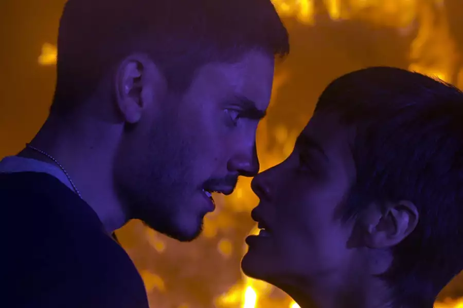 Ogień i żar - galeria zdjęć - filmweb