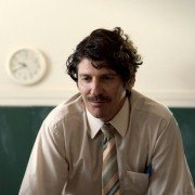 Dziewczynka w króliczej masce - galeria zdjęć - filmweb