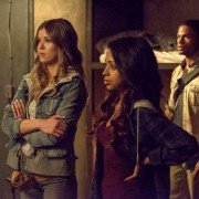 Freakish - galeria zdjęć - filmweb