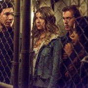 Freakish - galeria zdjęć - filmweb