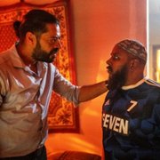 Tropiciele - galeria zdjęć - filmweb