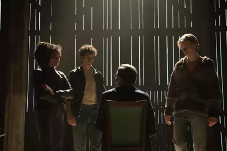 W tłumie - galeria zdjęć - filmweb