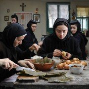 Za wzgórzami - galeria zdjęć - filmweb