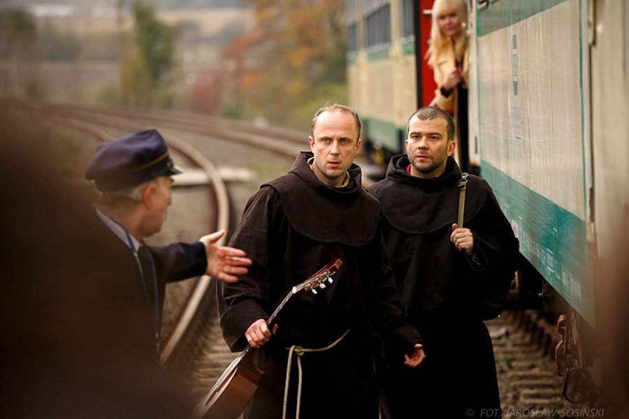 Prowincjonalna mandala (recenzja filmu Maraton tańca)