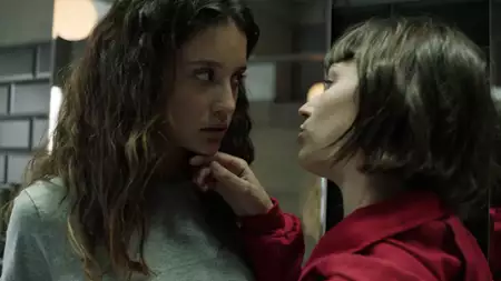 Dom z papieru - galeria zdjęć - filmweb