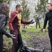 Legends of Tomorrow - galeria zdjęć - filmweb
