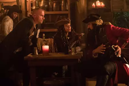 Legends of Tomorrow - galeria zdjęć - filmweb