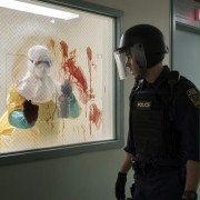 Containment - galeria zdjęć - filmweb