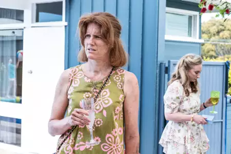 Frayed - galeria zdjęć - filmweb
