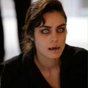 Shannyn Sossamon w Pod osłoną nocy