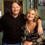 Grounded for Life - galeria zdjęć - filmweb
