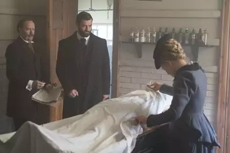 Panna Scarlet i komisarz - galeria zdjęć - filmweb