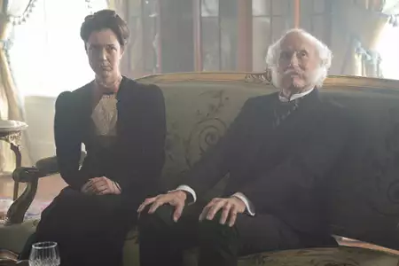 Panna Scarlet i komisarz - galeria zdjęć - filmweb