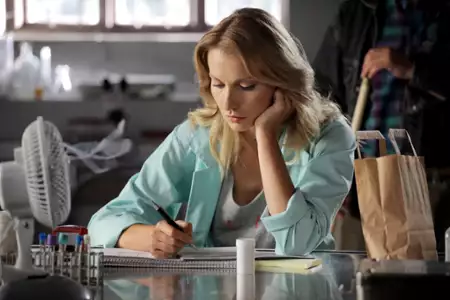 Blondynka - galeria zdjęć - filmweb