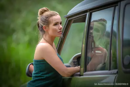 Blondynka - galeria zdjęć - filmweb