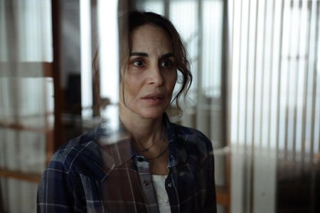 Sezon 2 Odcinek 1 Mona