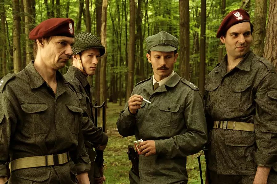 Pajęczyna - galeria zdjęć - filmweb