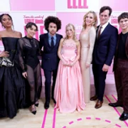 Elle - galeria zdjęć - filmweb