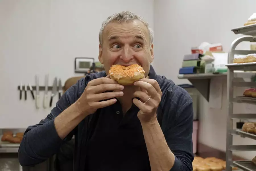 Somebody Feed Phil - galeria zdjęć - filmweb