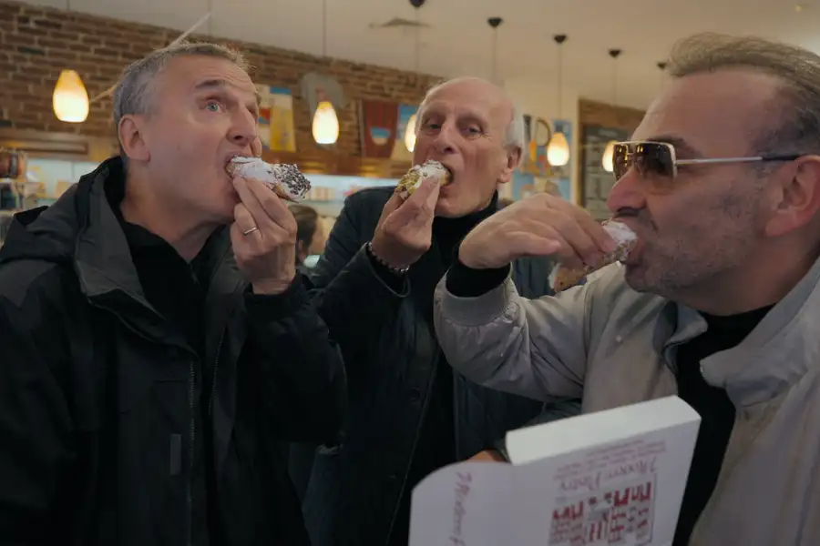 Somebody Feed Phil - galeria zdjęć - filmweb