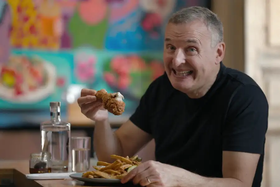 Somebody Feed Phil - galeria zdjęć - filmweb