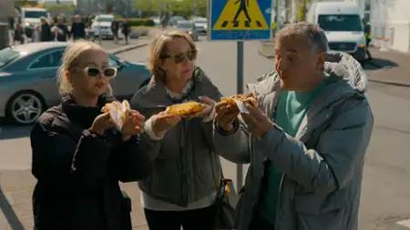 Somebody Feed Phil - galeria zdjęć - filmweb