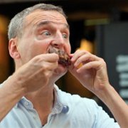 Somebody Feed Phil - galeria zdjęć - filmweb