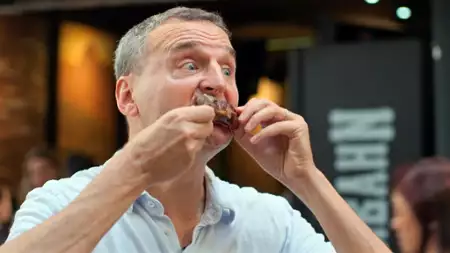 Somebody Feed Phil - galeria zdjęć - filmweb