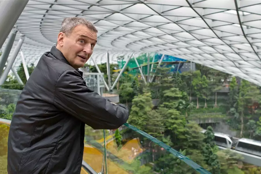 Somebody Feed Phil - galeria zdjęć - filmweb