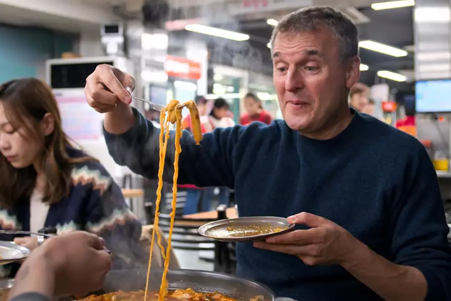 Somebody Feed Phil - galeria zdjęć - filmweb