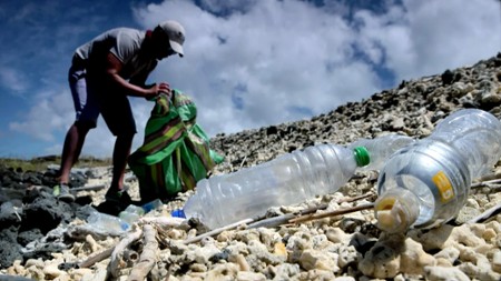 Sezon 1 Odcinek 4 Plastik