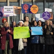 9 Kere Leyla - galeria zdjęć - filmweb