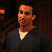 Nestor Carbonell w Wilfred