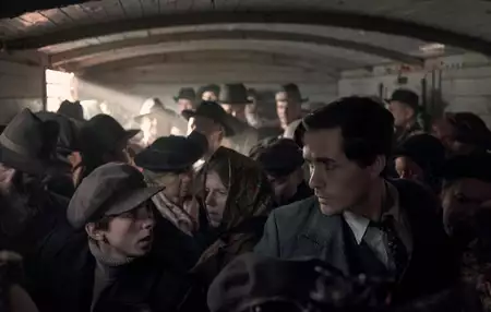 Tatuażysta z Auschwitz - galeria zdjęć - filmweb