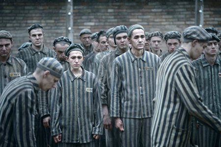 Tatuażysta z Auschwitz - galeria zdjęć - filmweb