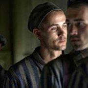 Tatuażysta z Auschwitz - galeria zdjęć - filmweb