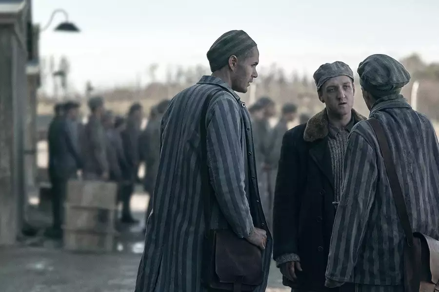 Tatuażysta z Auschwitz - galeria zdjęć - filmweb